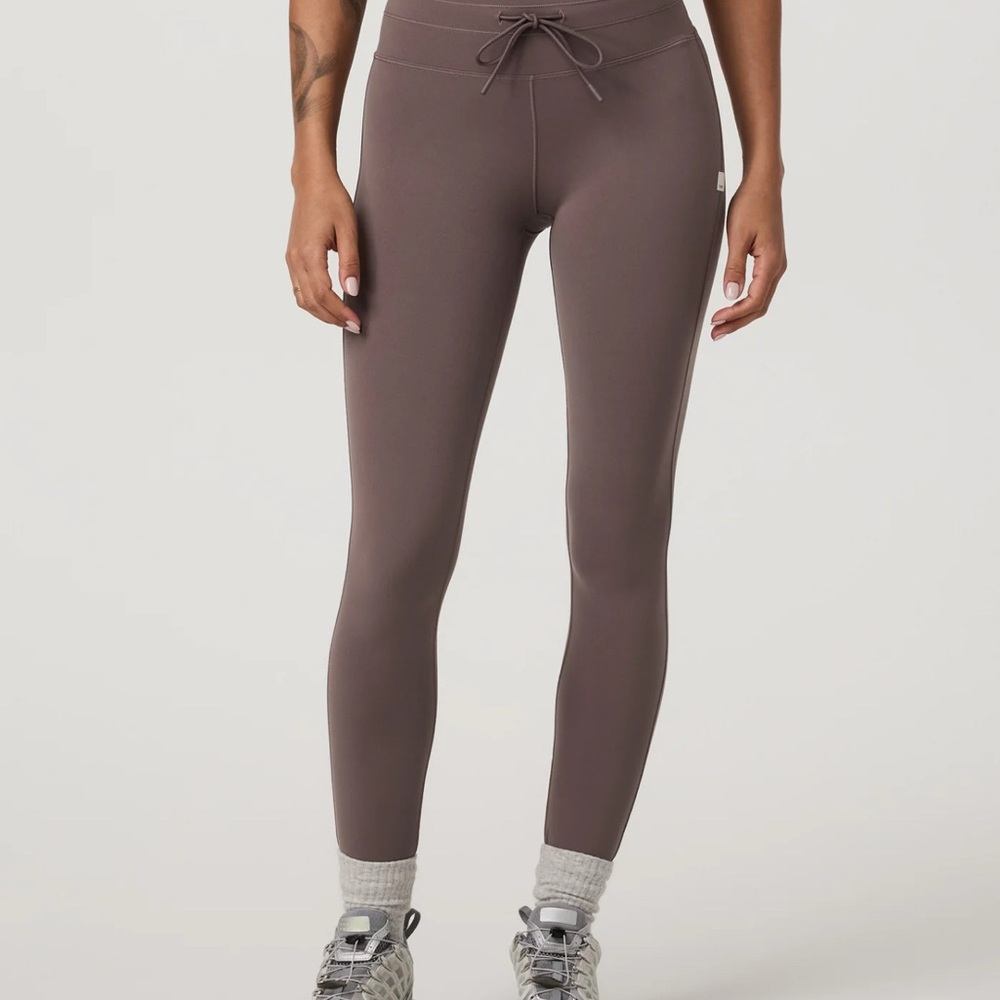 VUORI Daily Form Legging Huckleberry